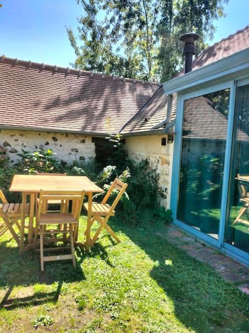 Charmante Maisonnette En Pierre Ecardenville-sur-Eure Exterior foto
